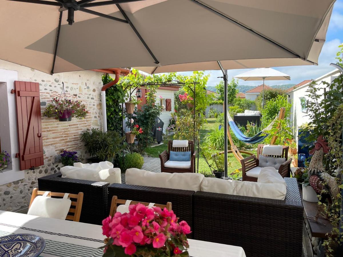 Entre Pays Basque Et Bearn Bed and Breakfast Lahontan Buitenkant foto